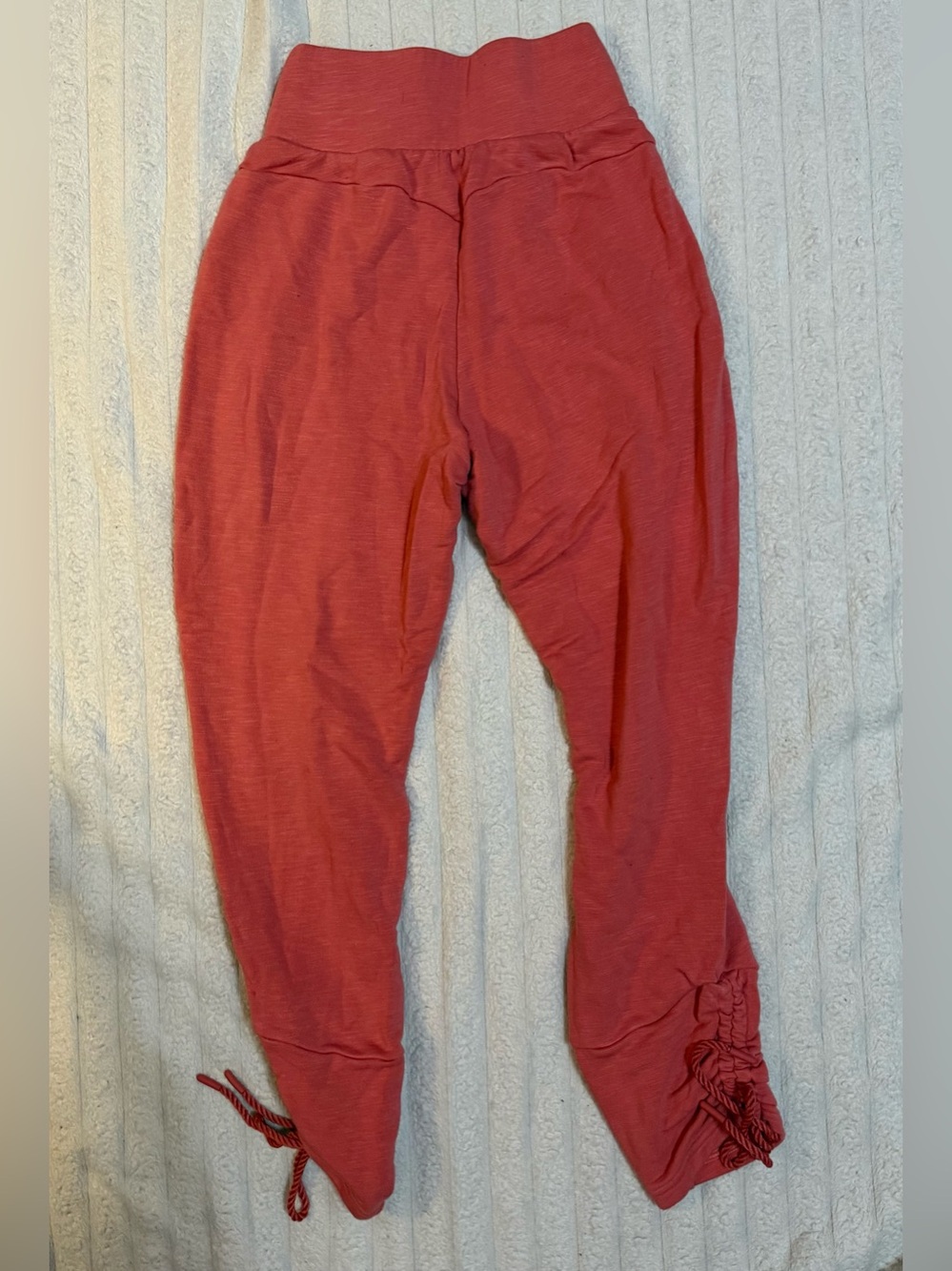 Gymshark High Rise Ruched Joggers - Picture 3 of 5